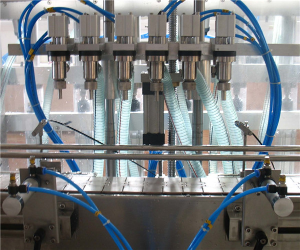 സിക്സ് ഹെഡ് ഓട്ടോമാറ്റിക് ലിക്വിഡ് ഫില്ലിംഗ് മെഷീൻ